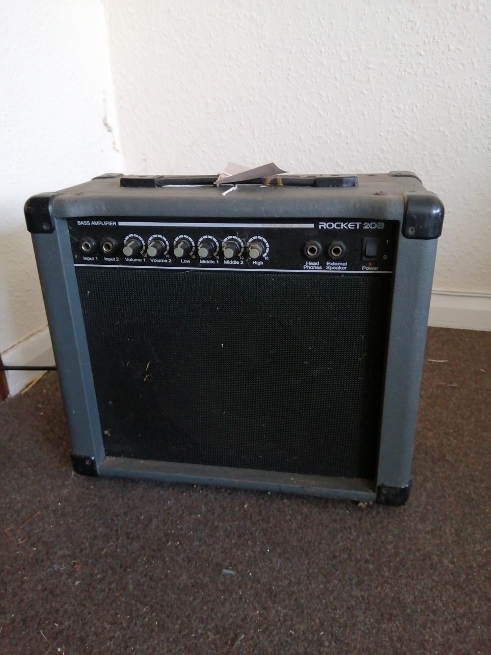A Rocket 2013 bass guitar amp
